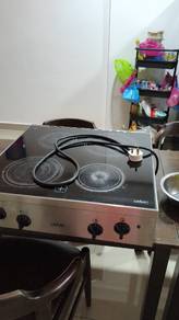 4 Range Heller Electric Cooker
