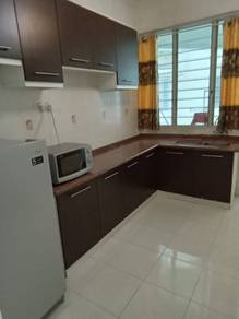 Condominium For Rent in Regency Heights