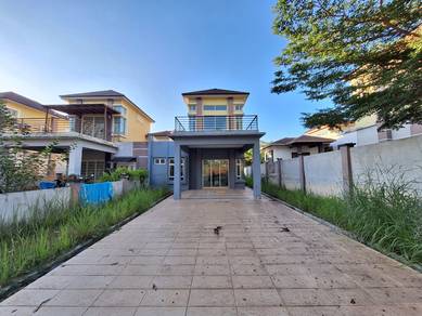 Semi-Detached House For Sale in Sikamat,NSN