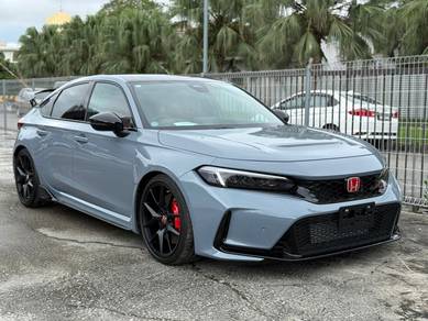 Honda Civic Type R TYPE R in Jalan Kuching, KUL