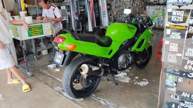 Kawasaki ZX4RR