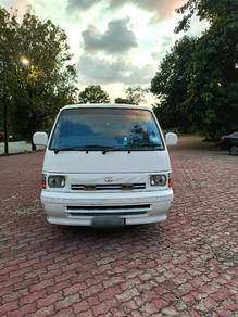 Toyota Hiace in Yan, KDH