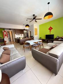 Condominium For Rent in Birch Plaza