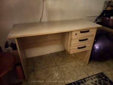 Student desk
