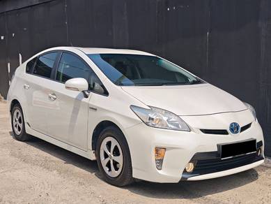Toyota Prius (HYBRID) in Puchong, SGR