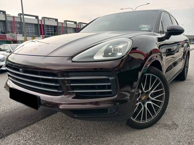 2021 Porsche Cayenne BASE