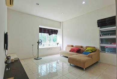 Condominium For Rent in The Ryegates