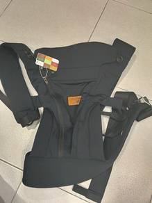 Baby carrier( alat penggendong bayi)