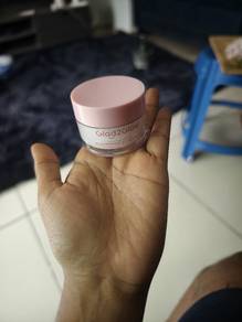 Glad2Glow Brightening Moisturizer