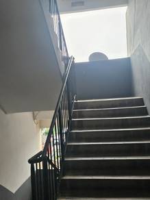 Apartment For Sale in Palm Ville