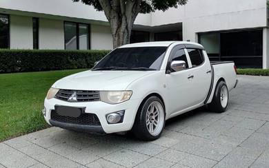 2013 Mitsubishi Triton LITE