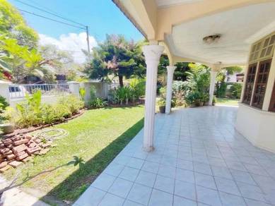 Bungalow House For Sale in Chemor,PRK