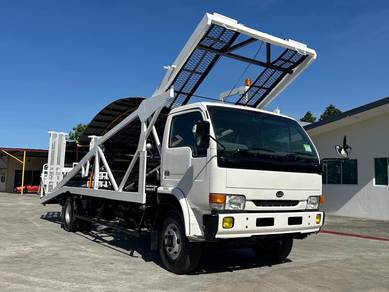 Nissan MK211 Car Carrier Double Deck