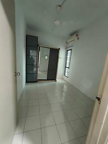 Room in Shah Alam, SGR