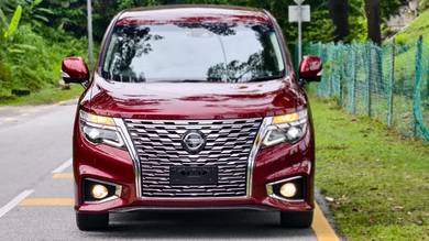 Nissan Elgrand HIGHWAY STAR S in Taman Tun Dr Ismail, KUL