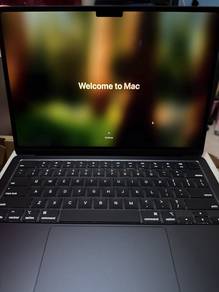 MacBook Air 13" (M4 Chip, 2025) – Midnight Blue