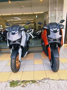 Yamaha XMAX