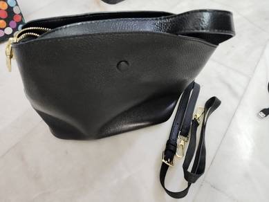 hand bag