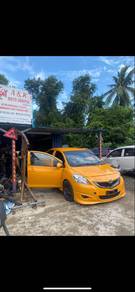 Toyota Vios J in Dengkil, SGR