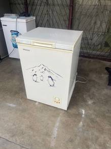 Chesst freezer hisense 100L berfungsi baik