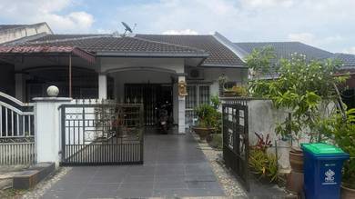 1-storey Terraced House For Sale in Seri Kembangan,SGR