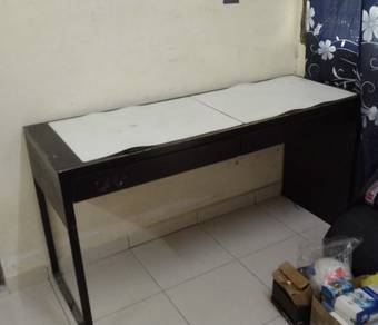 Meja Belajar / Meja Komputer Kayu Dengan Laci