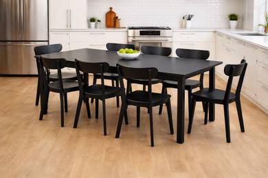 meja makan 8 kerusi direct  kilang (kayu solid)