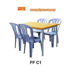 Fibreglass Cafe Table & Plastic Chair 1 + 4 (FF C1
