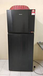 Peti Sejuk HISENSE RT486N4FBV