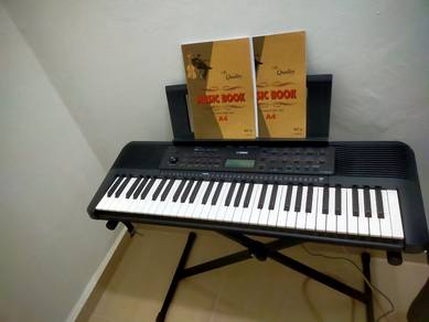 Keyboard Yamaha PSR E273
