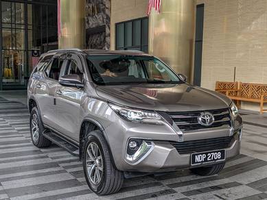 Toyota Fortuner VRZ 4X4 in Mont Kiara, KUL