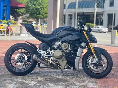 Ducati Streetfighter V2