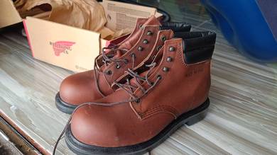 safety shoes
