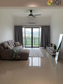 Condominium For Rent in Glisten Hill