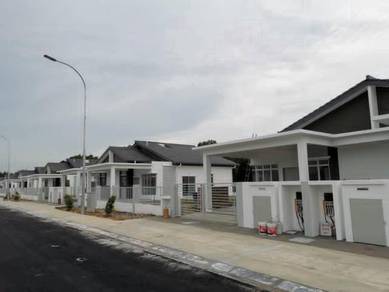Semi-Detached House in Pulau Indah (Pulau Lumut),SGR