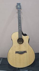 3 Unit 2nd Hand Guitar For sale