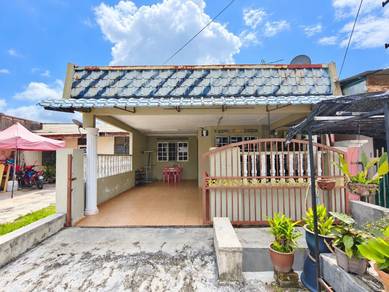 1-storey Terraced House For Sale in Banting,SGR