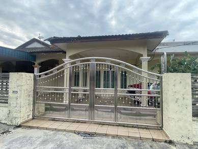 Semi-Detached House For Sale in Muar,JHR