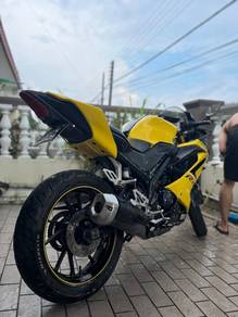Yamaha R15