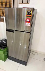 sharp peti sejuk 170L