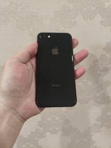 iPhone 8 64GB RM208