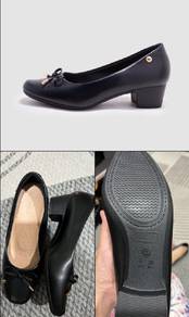 Heels Woman👠 Brand: Ijmal – Nadra Lili