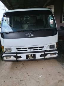 Lori Kargo Untuk Dijual