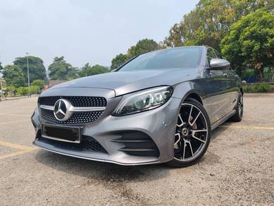 Mercedes Benz C300 300 AMG LINE in Ampang, SGR
