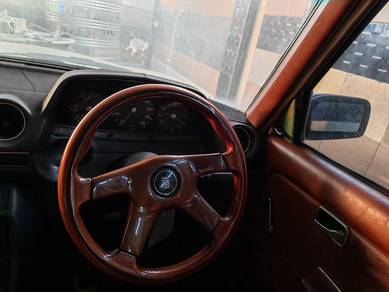Mercedes Benz 200 in Melaka Tengah, MLK