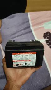Bettry motor YTX7A-BS