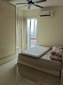 Condominium For Rent in 222 Residency