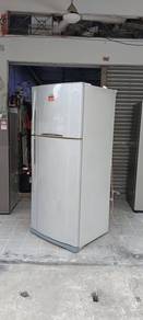 2door fridge refrigerator Toshiba 605L peti Sejuk