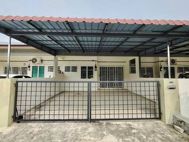 Terraced House For Sale in Sitiawan,PRK