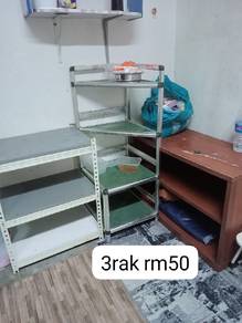 tiga rak 